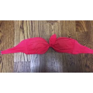 Victoria’s Secret bikini top